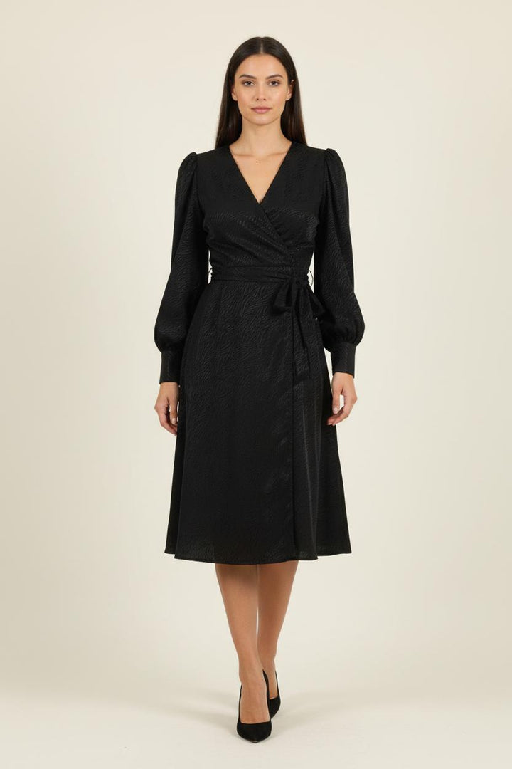 Robe Portefeuille Noire - Taille L/40 de la marque Caroll | PARAD90207 - Vendu par Paradigme - Image 1