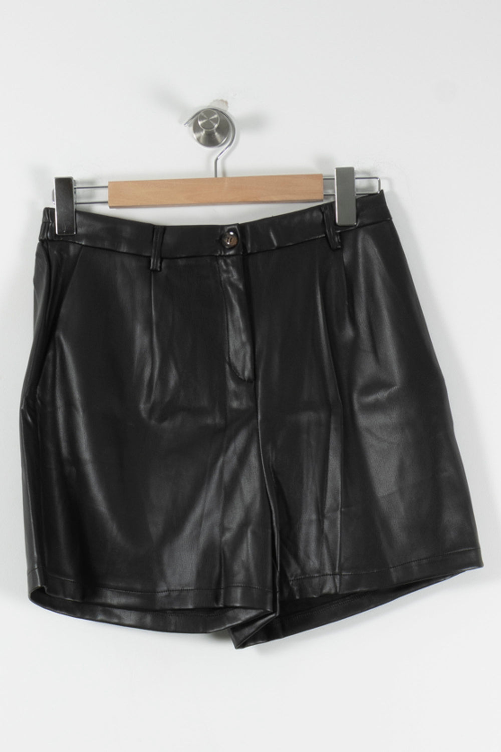 Short en Similicuir Noir - Taille M/38 de la marque Karl Marc John | PARAD90244 - Vendu par Paradigme - Image 2