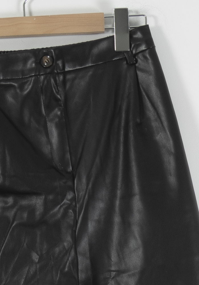 Short Noir - Taille L/40 de la marque Karl Marc John | PARAD90246 - Vendu par Paradigme - Image 3