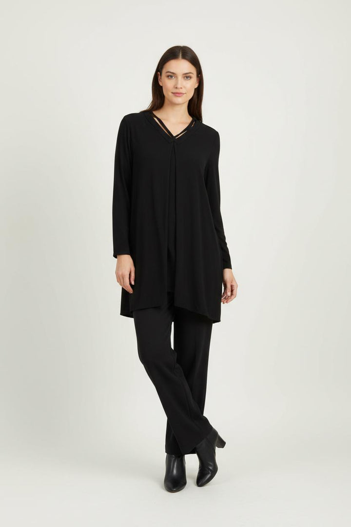 Robe Courte Noire - Taille M/38 de la marque Sandro | PARAD90409 - Vendu par Paradigme - Image 1