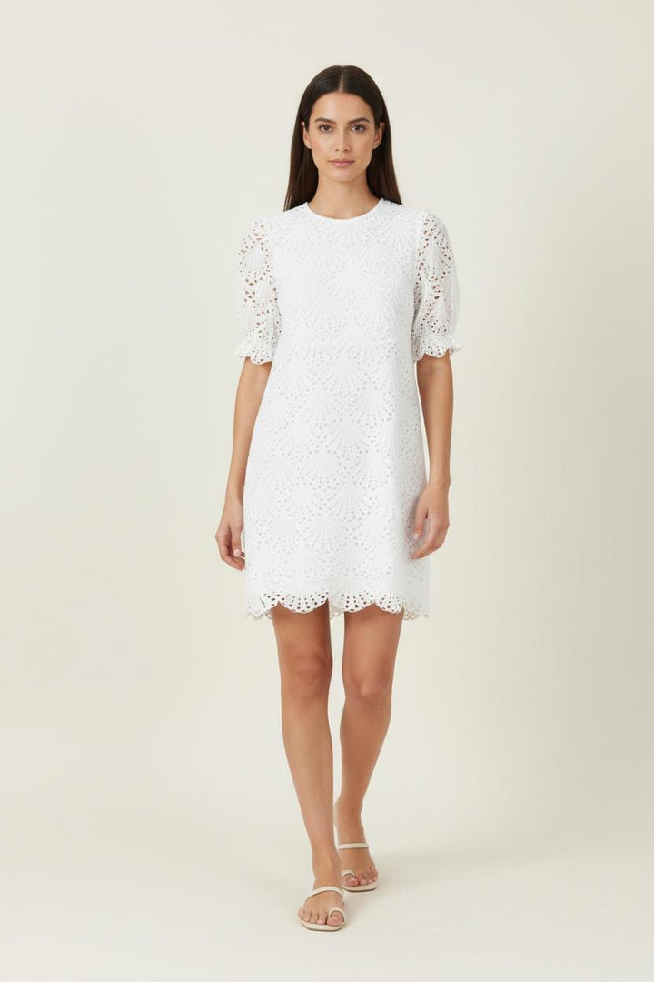 Robe Droite en Dentelle Blanche - Taille XS/34 de la marque Maison 123 | PARAD90906 - Vendu par Paradigme - Image 1