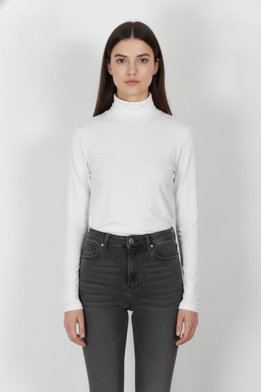 Sous pull Blanc - Taille M/38 de la marque Majestic Filatures | PARAD90957 - Vendu par Paradigme - Image 1