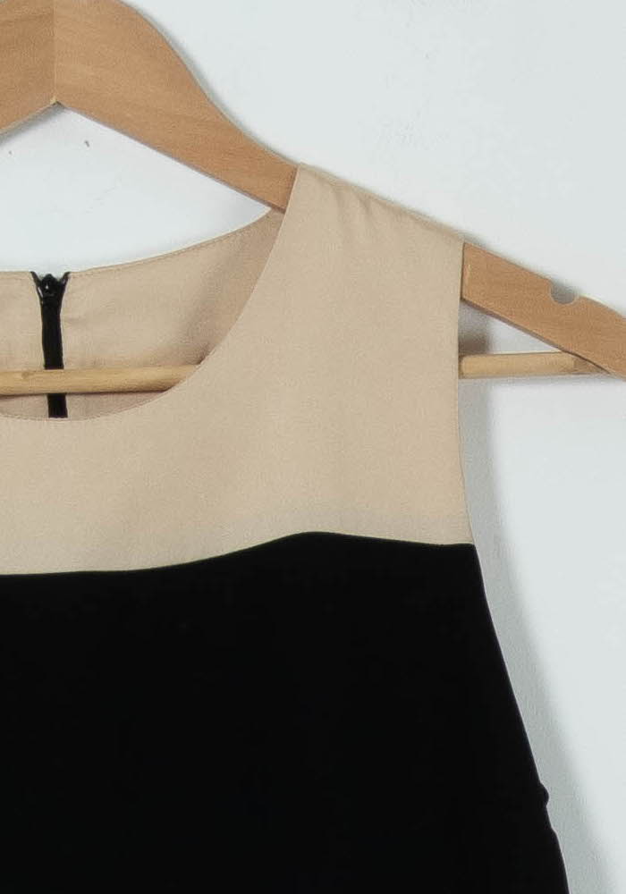 Robe Courte Noire Beige et Rouge - Taille S/36 de la marque Sandro | PARAD90971 - Vendu par Paradigme - Image 3