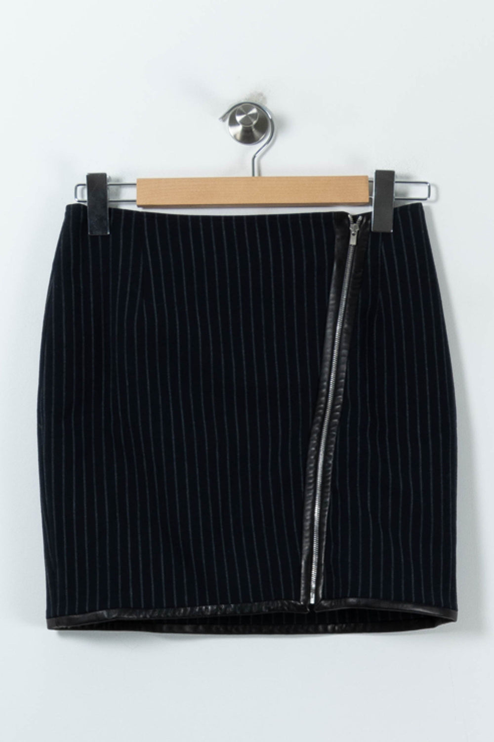 Jupe Courte Noire - Taille S/36 de la marque Claudie Pierlot | PARAD91111 - Vendu par Paradigme - Image 2