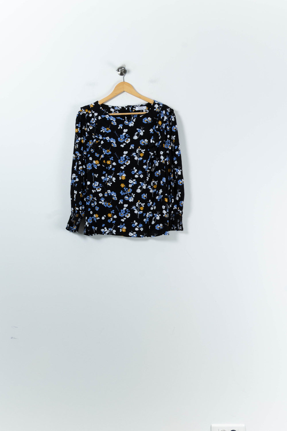 Blouse Noire à Fleurs Bleues et Blanches - Taille XL/42 de la marque Galeries Lafayette | PARAD91267 - Vendu par Paradigme - Image 2