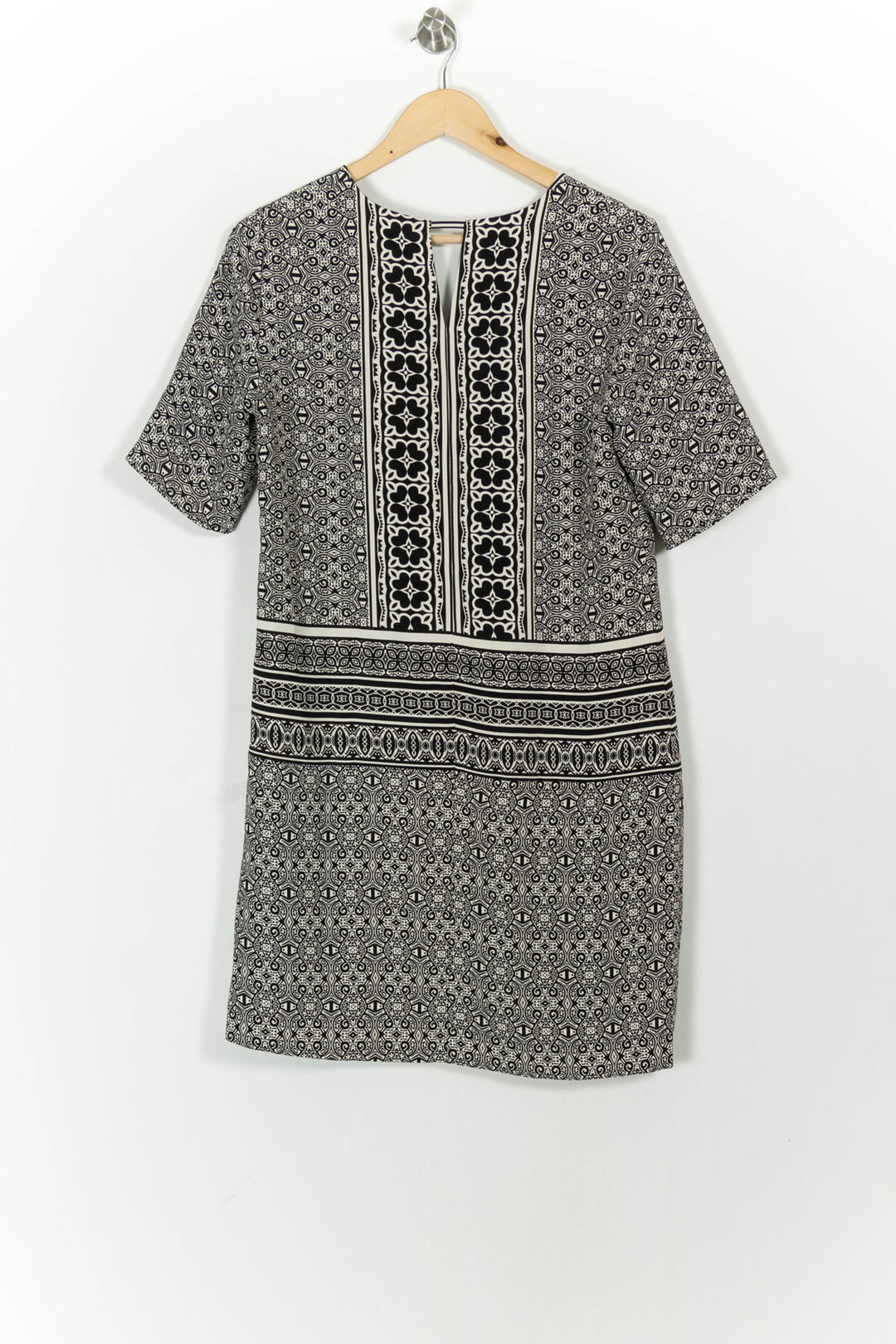 Robe Courte Noire et Blanche - Taille M/38 de la marque Maison 123 | PARAD91600 - Vendu par Paradigme - Image 4