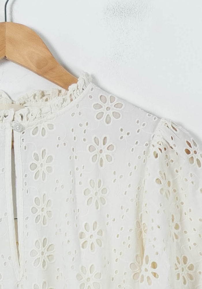 Robe Brodée Blanche - Taille L/40 de la marque Petite Mendigote | PARAD92153 - Vendu par Paradigme - Image 3