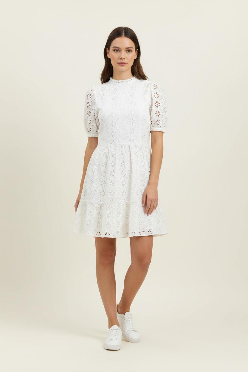 Robe Brodée Blanche - Taille L/40 de la marque Petite Mendigote | PARAD92153 - Vendu par Paradigme - Image 1