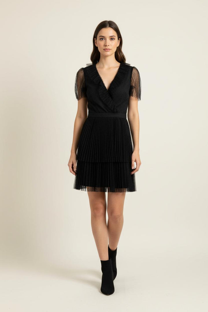 Robe Courte Noire - Taille M/38 de la marque Tara Jarmon | PARAD92167 - Vendu par Paradigme - Image 1