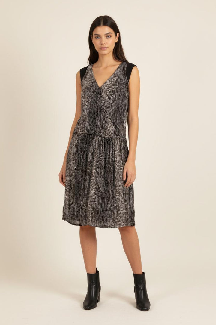 Robe Sans Manches Noire et Blanche - Taille S/36 de la marque IKKS | PARAD92357 - Vendu par Paradigme - Image 1