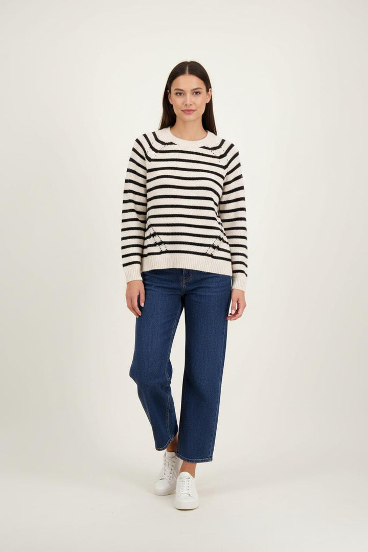 Pull Rayé Écru et Noir - Taille M/38 de la marque La Fée Maraboutée | PARAD92392 - Vendu par Paradigme - Image 1
