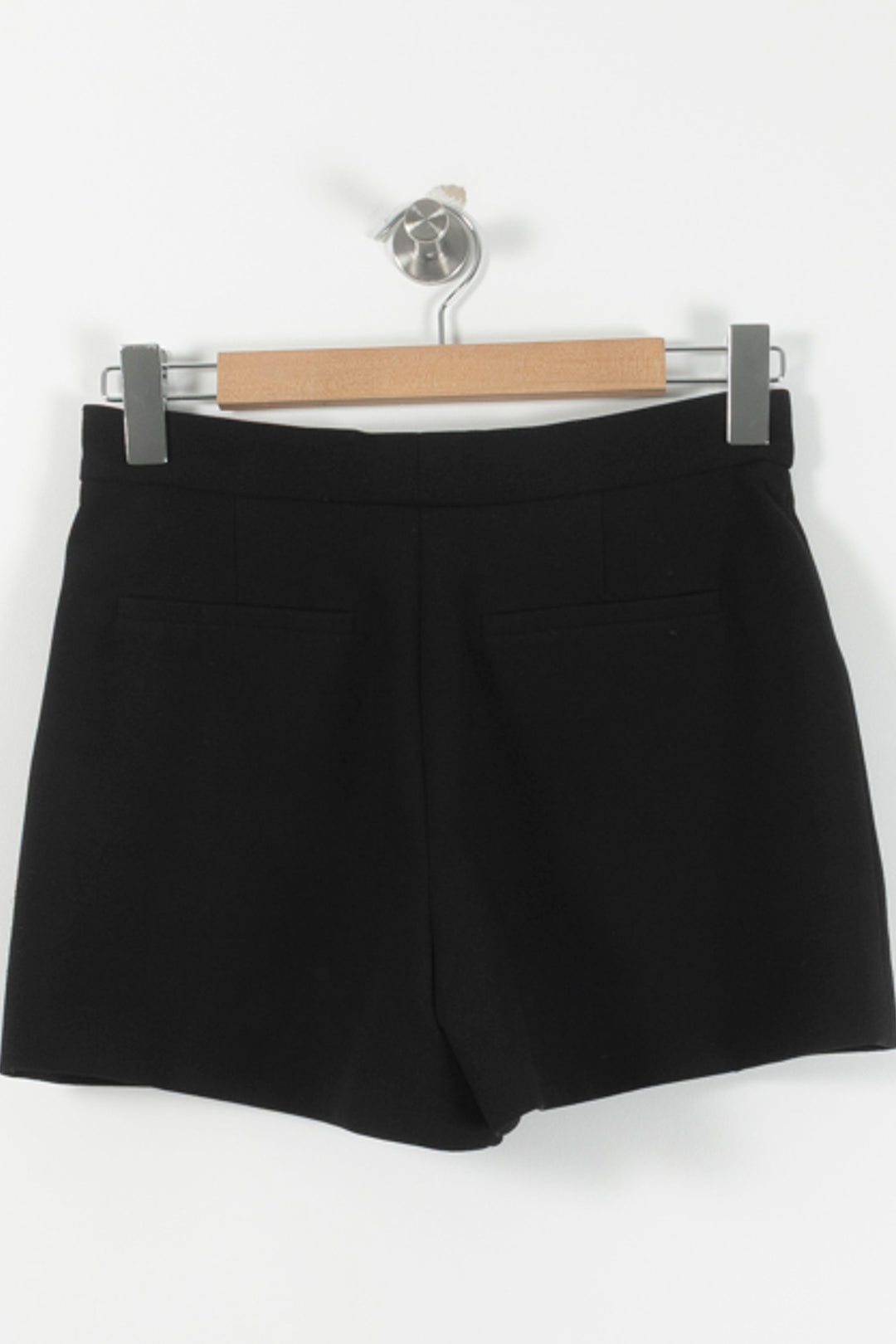 Short Noir - Taille S/36 de la marque The Kooples | PARAD92661 - Vendu par Paradigme - Image 4