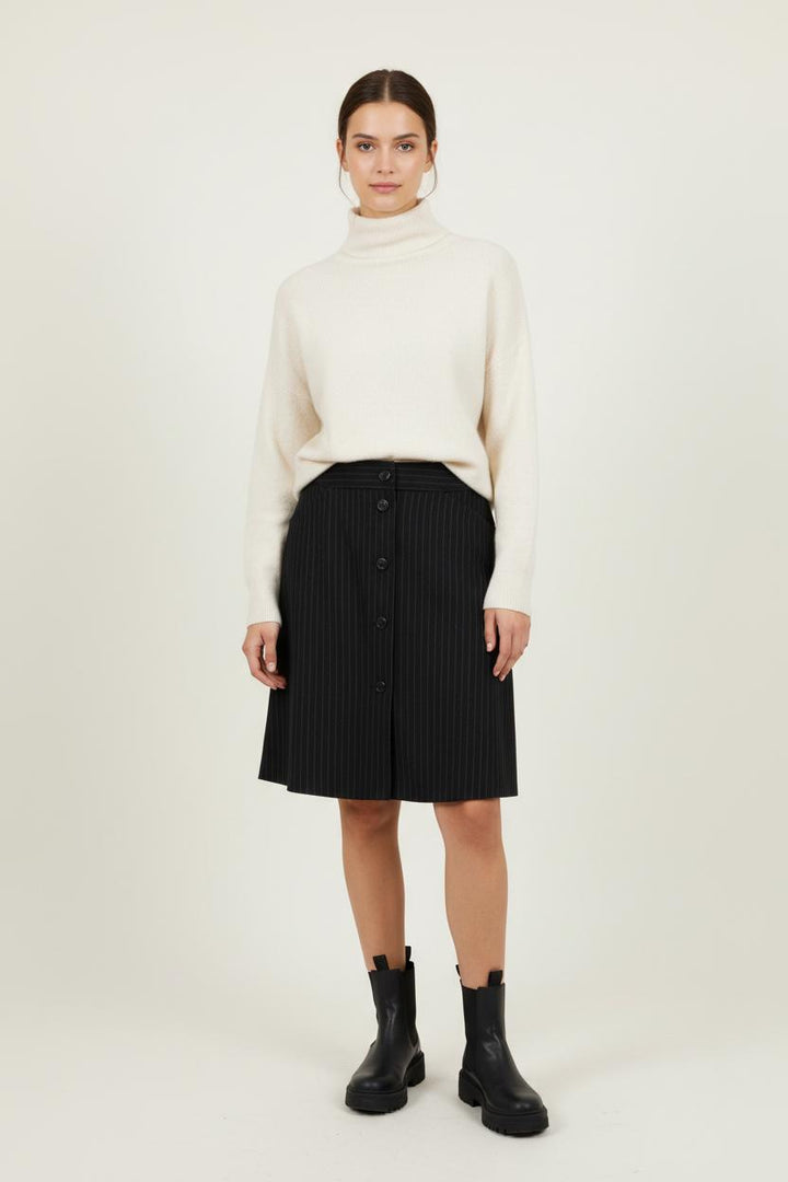 Jupe Courte Noire - Taille S/36 de la marque Paul & Joe | PARAD92940 - Vendu par Paradigme - Image 1