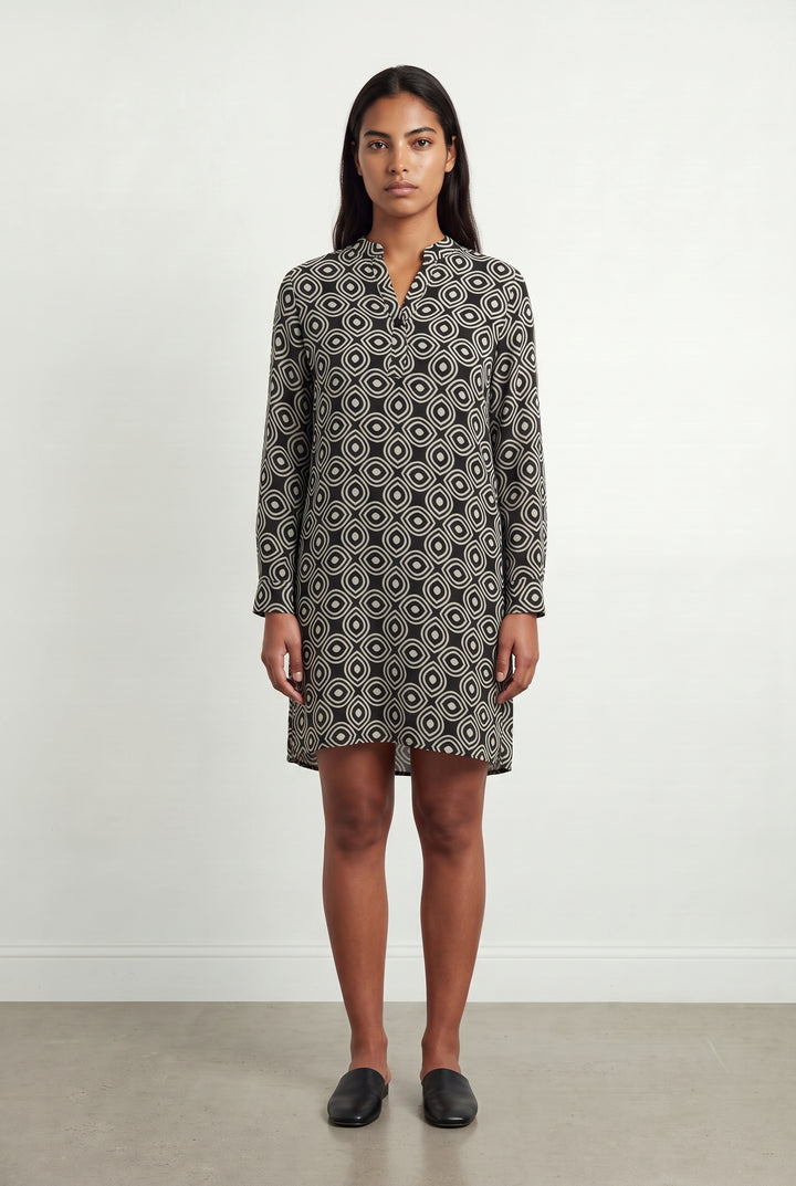 Robe Noire et Blanche - Taille L/40 de la marque La Fée Maraboutée | PARAD93490 - Vendu par Paradigme - Image 1
