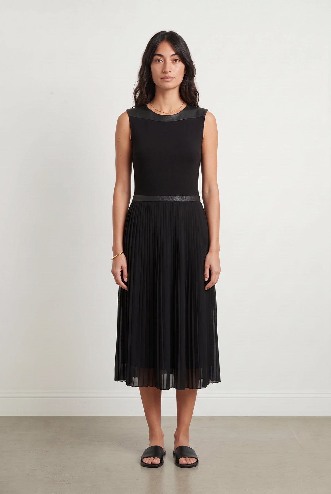 Robe Plissée Noire - Taille S/36 de la marque Maje | PARAD93809 - Vendu par Paradigme - Image 1