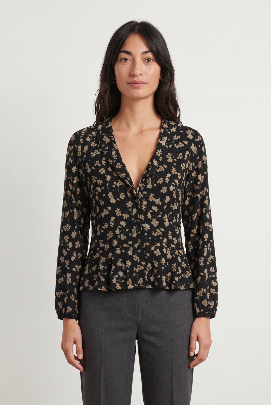 Blouse Fleurie Noire et Beige - Taille S/36 de la marque I.Code | PARAD93819 - Vendu par Paradigme - Image 1