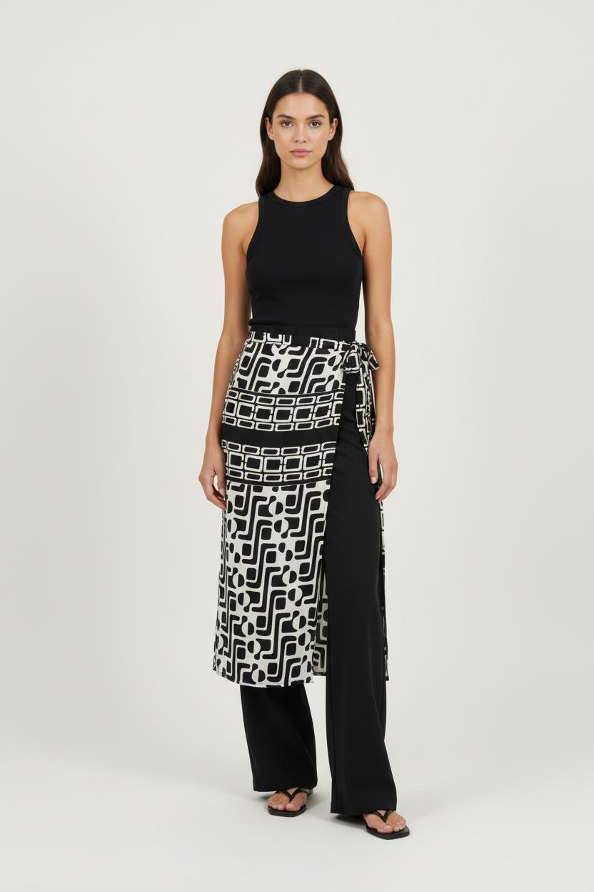 Jupe Portefeuille Noire et Blanche - Taille XL/42 de la marque La Fée Maraboutée | PARAD94166 - Vendu par Paradigme - Image 1