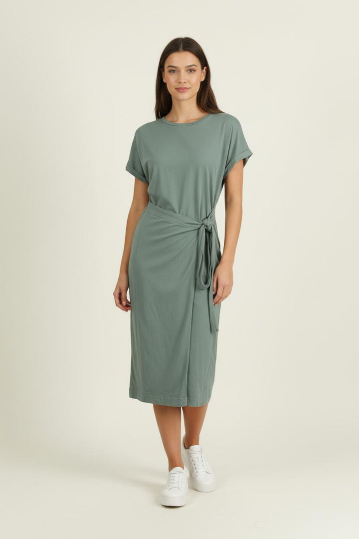 Robe Midi Verte - Taille M/38 de la marque ba&sh | PARAD94234 - Vendu par Paradigme - Image 1