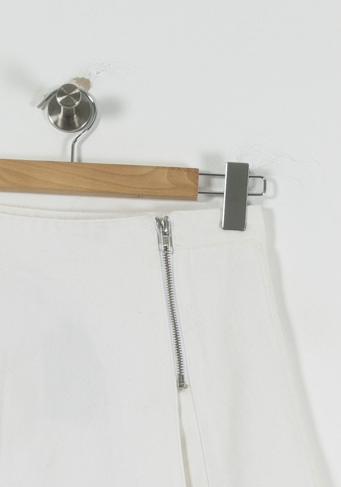 Jupe Courte Blanche - Taille XS/34 de la marque Acne Studios | PARAD94246 - Vendu par Paradigme - Image 3
