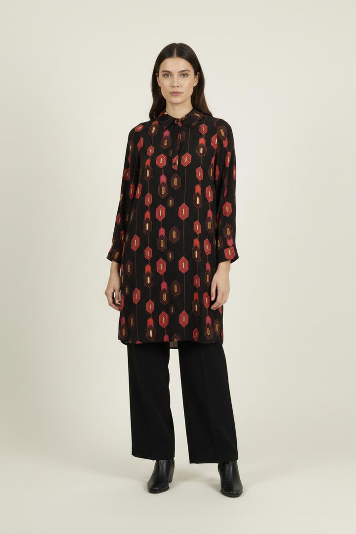 Robe Chemise Noire et Rouge - Taille S/36 de la marque La Fée Maraboutée | PARAD94335 - Vendu par Paradigme - Image 1