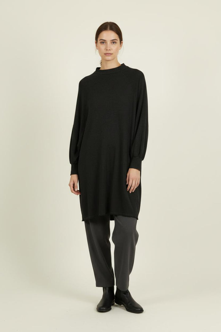 Robe Pull Noire - Taille T.U. de la marque American Vintage | PARAD94360 - Vendu par Paradigme - Image 1