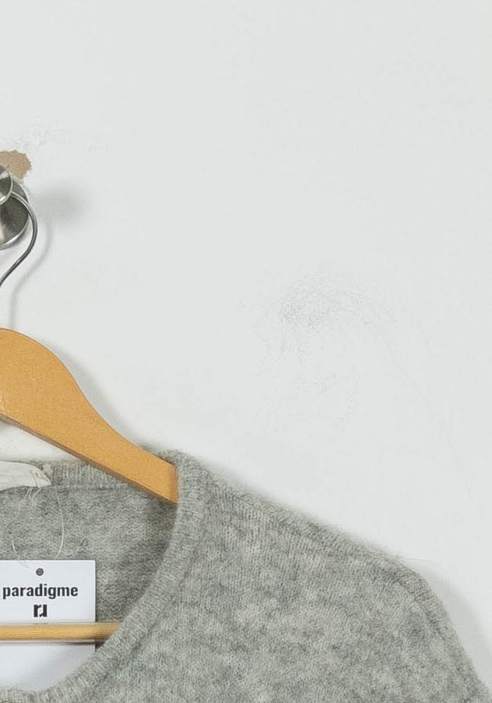 Cardigan Gris - Taille M/38 de la marque American Vintage | PARAD94493 - Vendu par Paradigme - Image 3