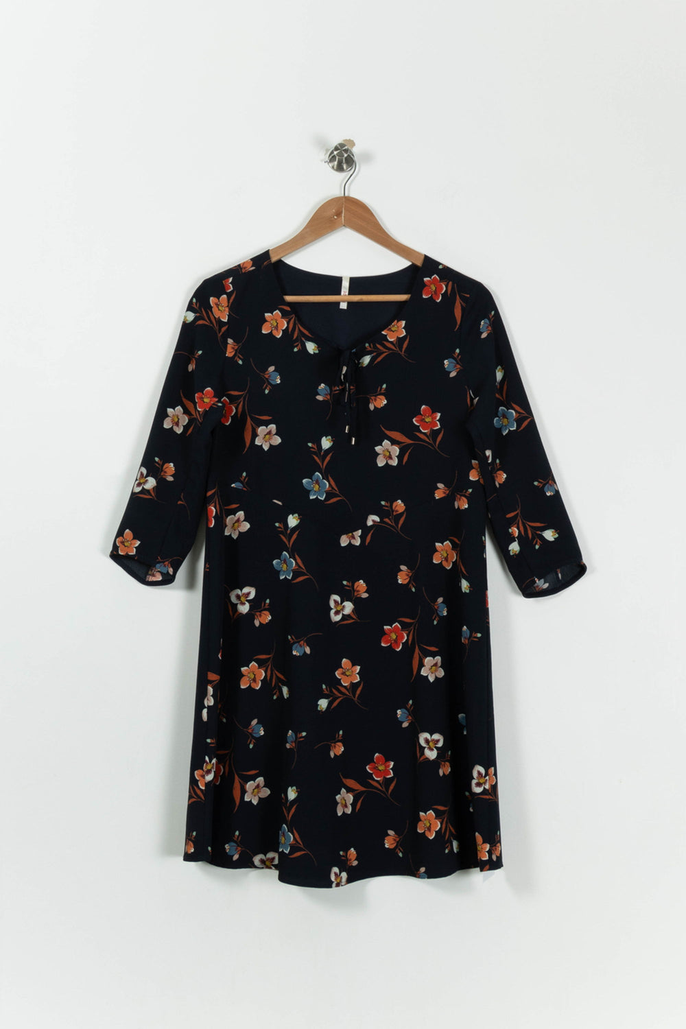 Robe Fleurie Noire - Taille M/38 de la marque I.Code | PARAD95043 - Vendu par Paradigme - Image 2
