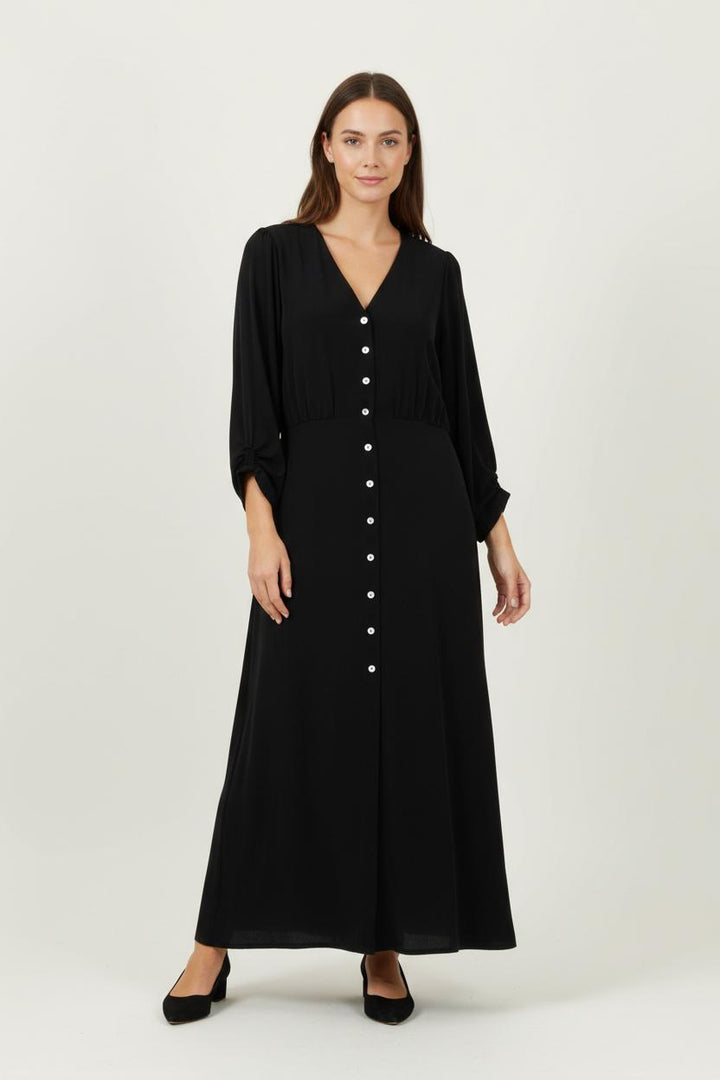 Robe Longue Noire - Taille M/38 de la marque La Fée Maraboutée | PARAD95323 - Vendu par Paradigme - Image 1