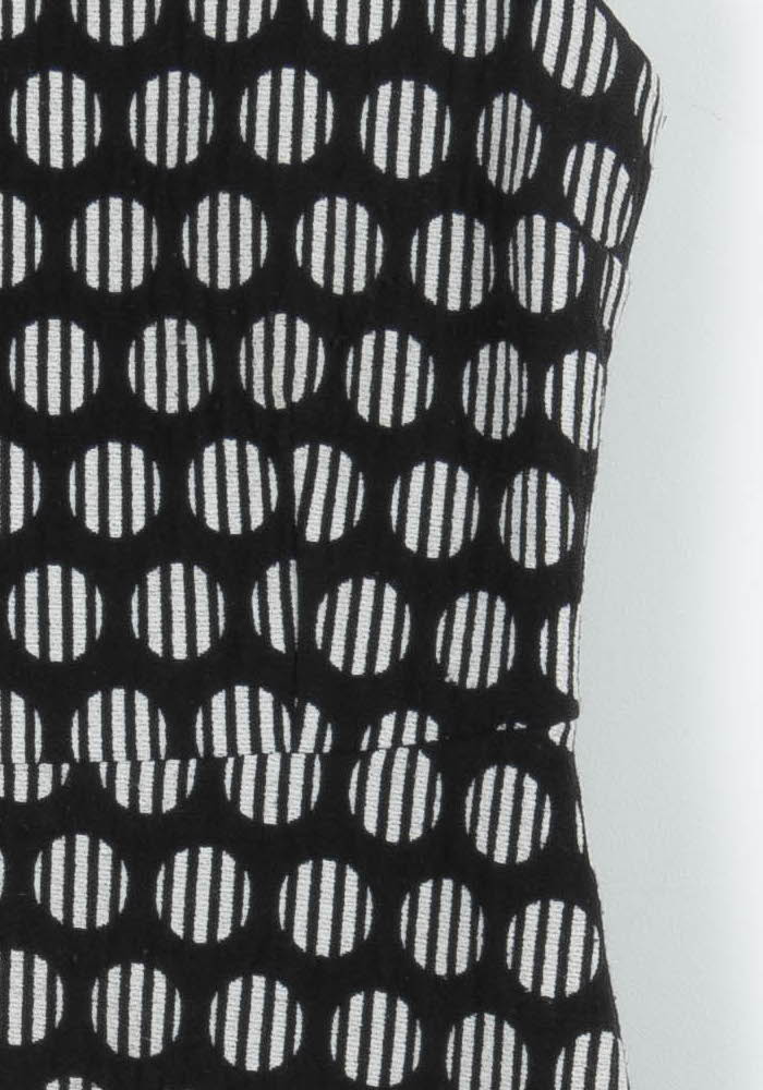 Robe Noire et Blanche - Taille M/38 de la marque La Fée Maraboutée | PARAD95568 - Vendu par Paradigme - Image 3