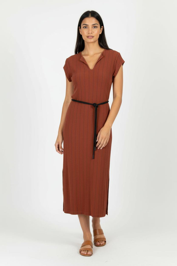 Robe Bordeaux - Taille S/36 de la marque La Fée Maraboutée | PARAD95583 - Vendu par Paradigme - Image 1