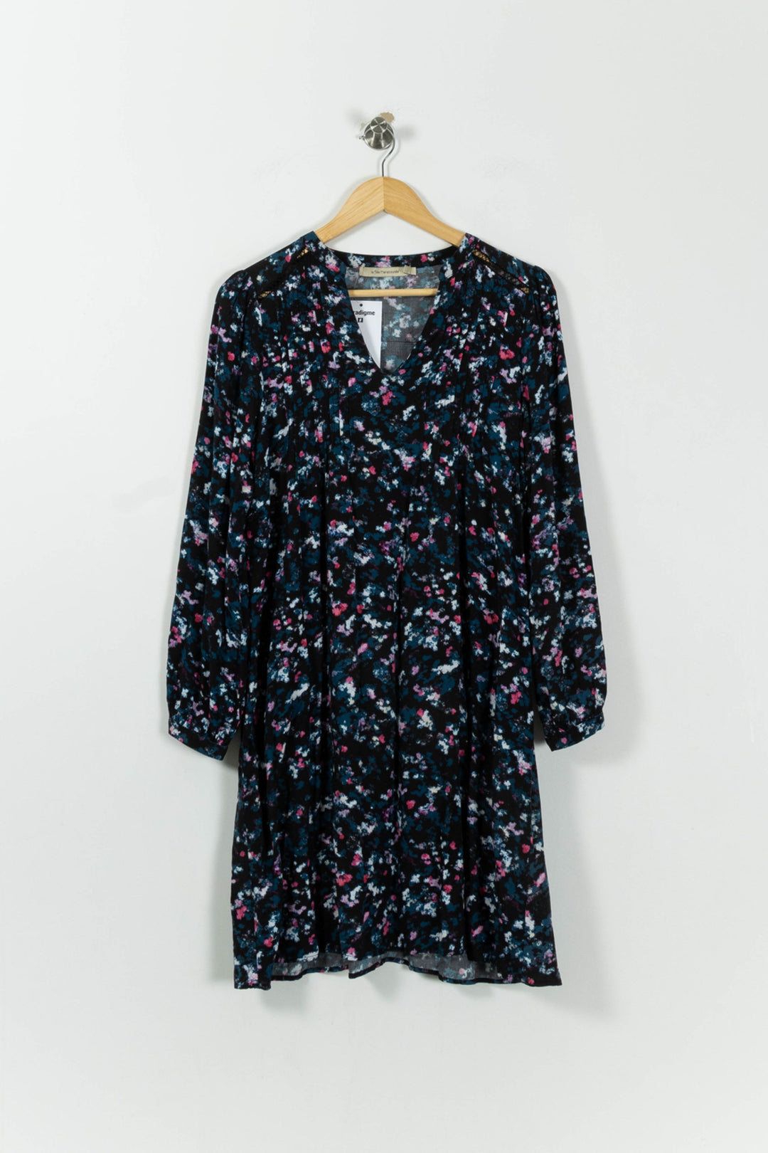 Robe Fleurie Bleu et Noir - Taille L/40 de la marque La Fée Maraboutée | PARAD95651 - Vendu par Paradigme - Image 2
