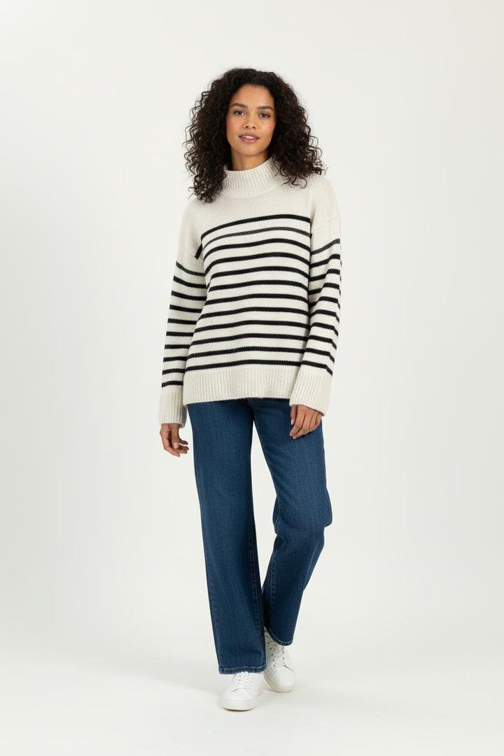 Pull Blanc et Noir - Taille M/38 de la marque La Fée Maraboutée | PARAD95855 - Vendu par Paradigme - Image 1