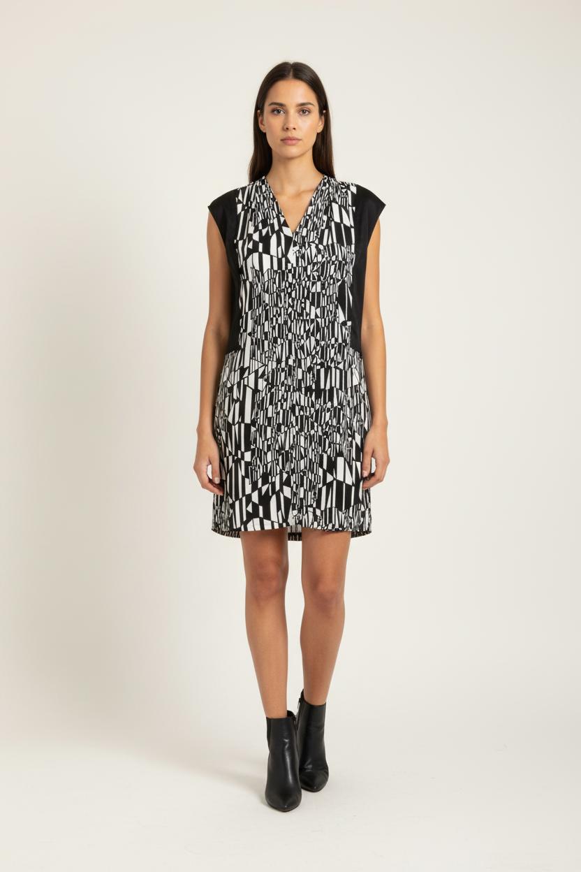 Robe Courte Noire et Blanche - Taille M/38 de la marque Sandro | PARAD95856 - Vendu par Paradigme - Image 1