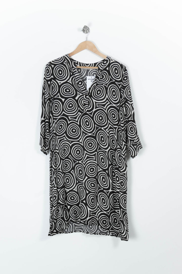 Robe Noire et Blanche - Taille XXL/44 de la marque La Fée Maraboutée | PARAD96054 - Vendu par Paradigme - Image 2