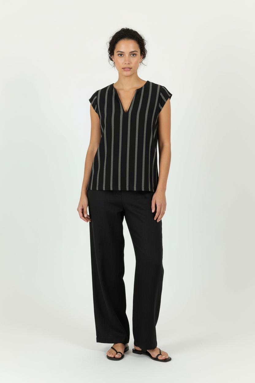 Blouse Noire et Grise - Taille XS/34 de la marque La Fée Maraboutée | PARAD96233 - Vendu par Paradigme - Image 1