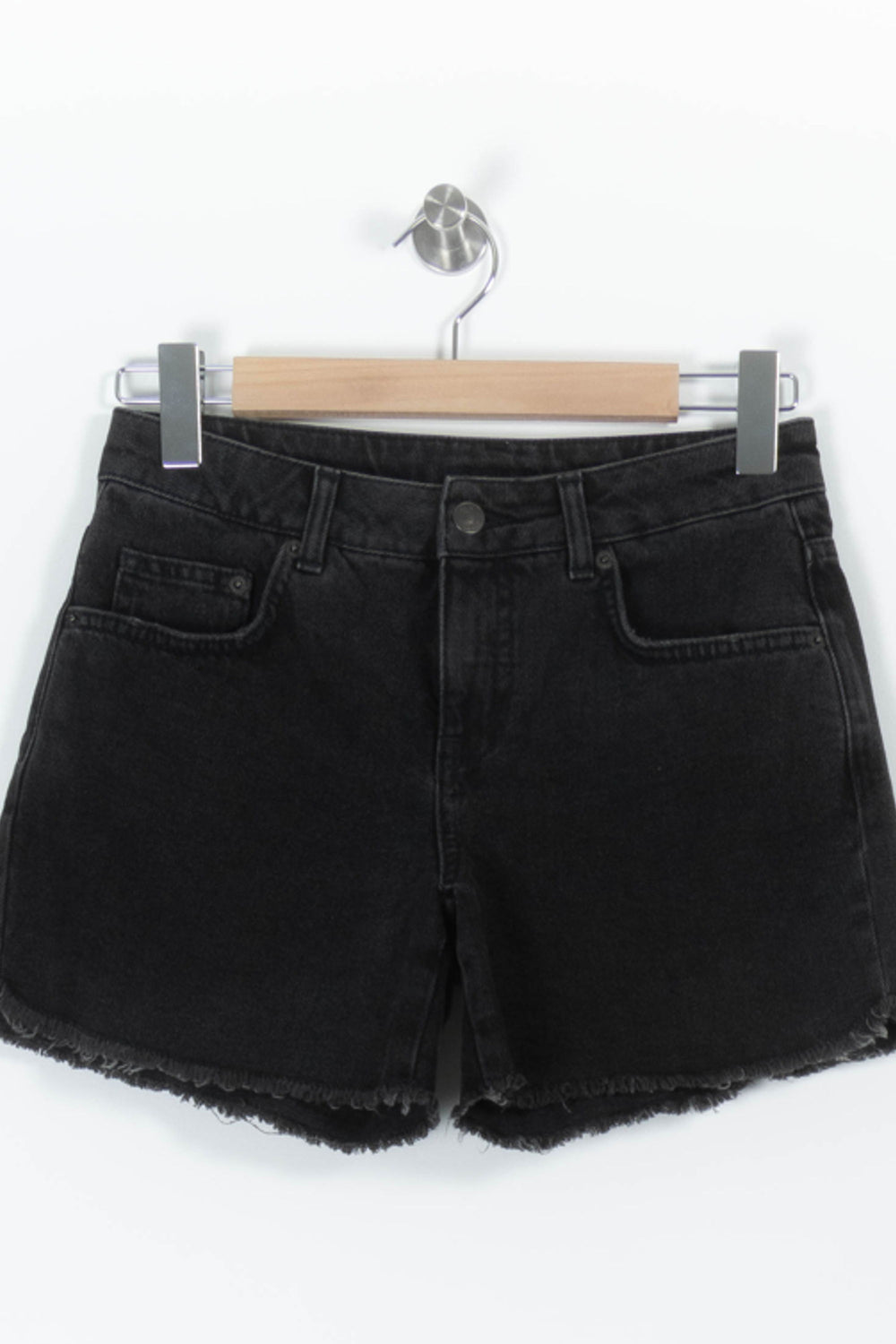 Short en Jean Noir - Taille S/36 de la marque Kookai | PARAD96249 - Vendu par Paradigme - Image 2