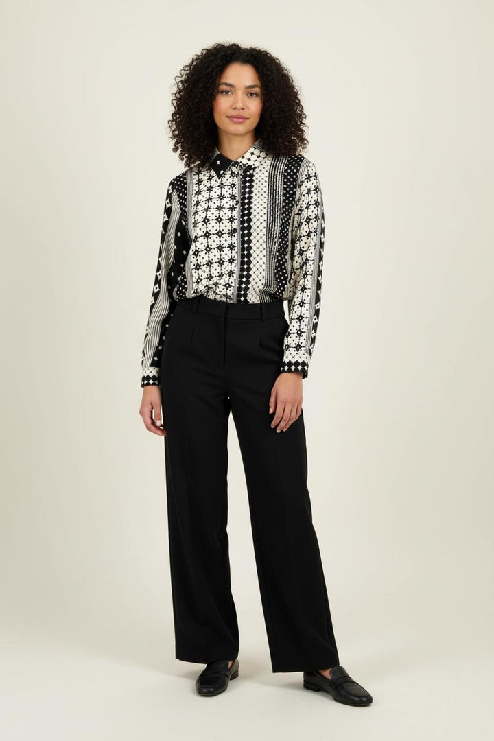 Chemisier Noir et Blanc - Taille M/38 de la marque La Fée Maraboutée | PARAD96491 - Vendu par Paradigme - Image 1