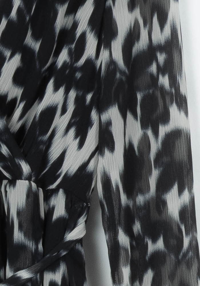 Robe portefeuille noire et blanche - Taille S/36 de la marque Sud express | PARAD96506 - Vendu par Paradigme - Image 3