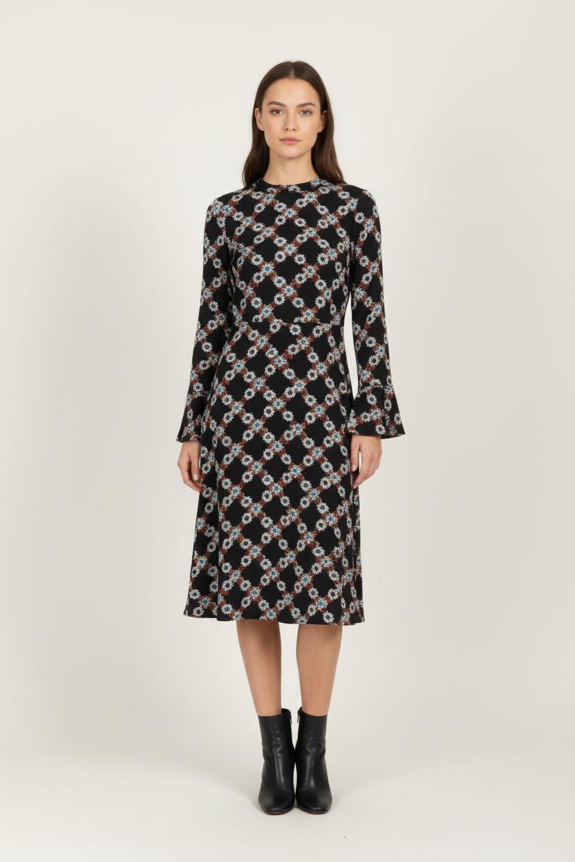 Robe Fleurie Noire - Taille M/38 de la marque Sandro | PARAD96775 - Vendu par Paradigme - Image 1