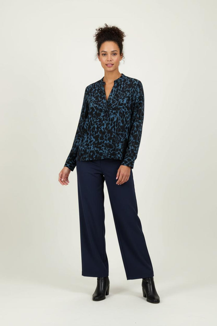 Blouse Bleu et Noir - Taille XXL/44 de la marque La Fée Maraboutée | PARAD97052 - Vendu par Paradigme - Image 1
