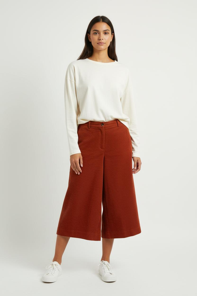 Bermuda Rouge - Taille L/40 de la marque La Fée Maraboutée | PARAD97101 - Vendu par Paradigme - Image 1