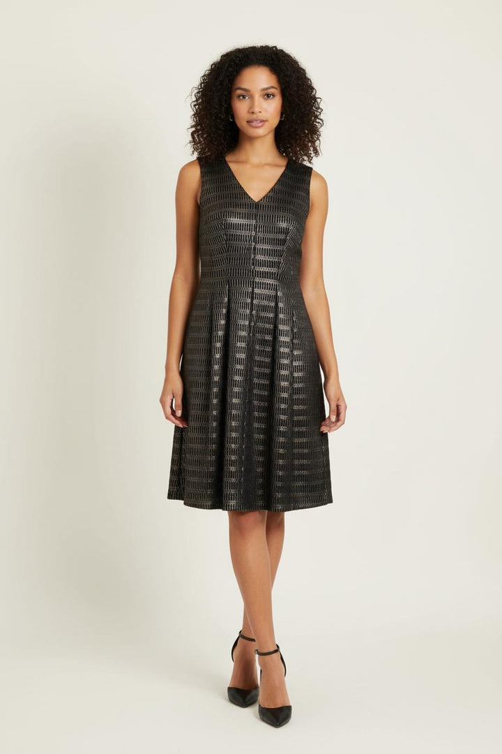Robe Sans Manches Noire et Dorée - Taille L/40 de la marque La Fée Maraboutée | PARAD97296 - Vendu par Paradigme - Image 1