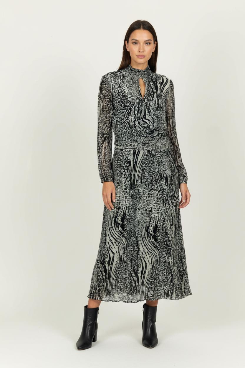 Robe Longue Noire et Blanche - Taille L/40 de la marque ZAPA | PARAD97427 - Vendu par Paradigme - Image 1