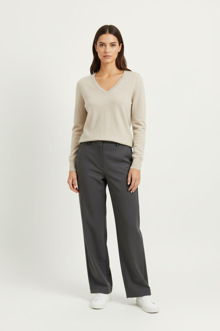 Pull Col V Beige - Taille M/38 de la marque From Future | PARAD97567 - Vendu par Paradigme - Image 1