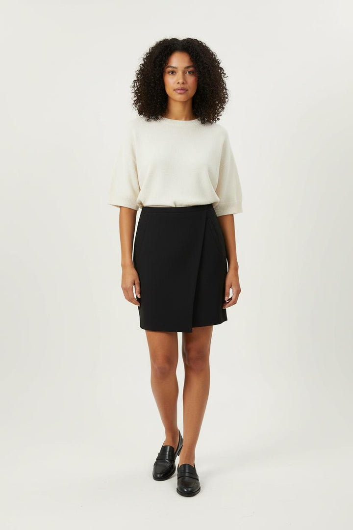 Jupe Portefeuille Noire - Taille XS/34 de la marque Comptoir des Cotonniers | PARAD97783 - Vendu par Paradigme - Image 1