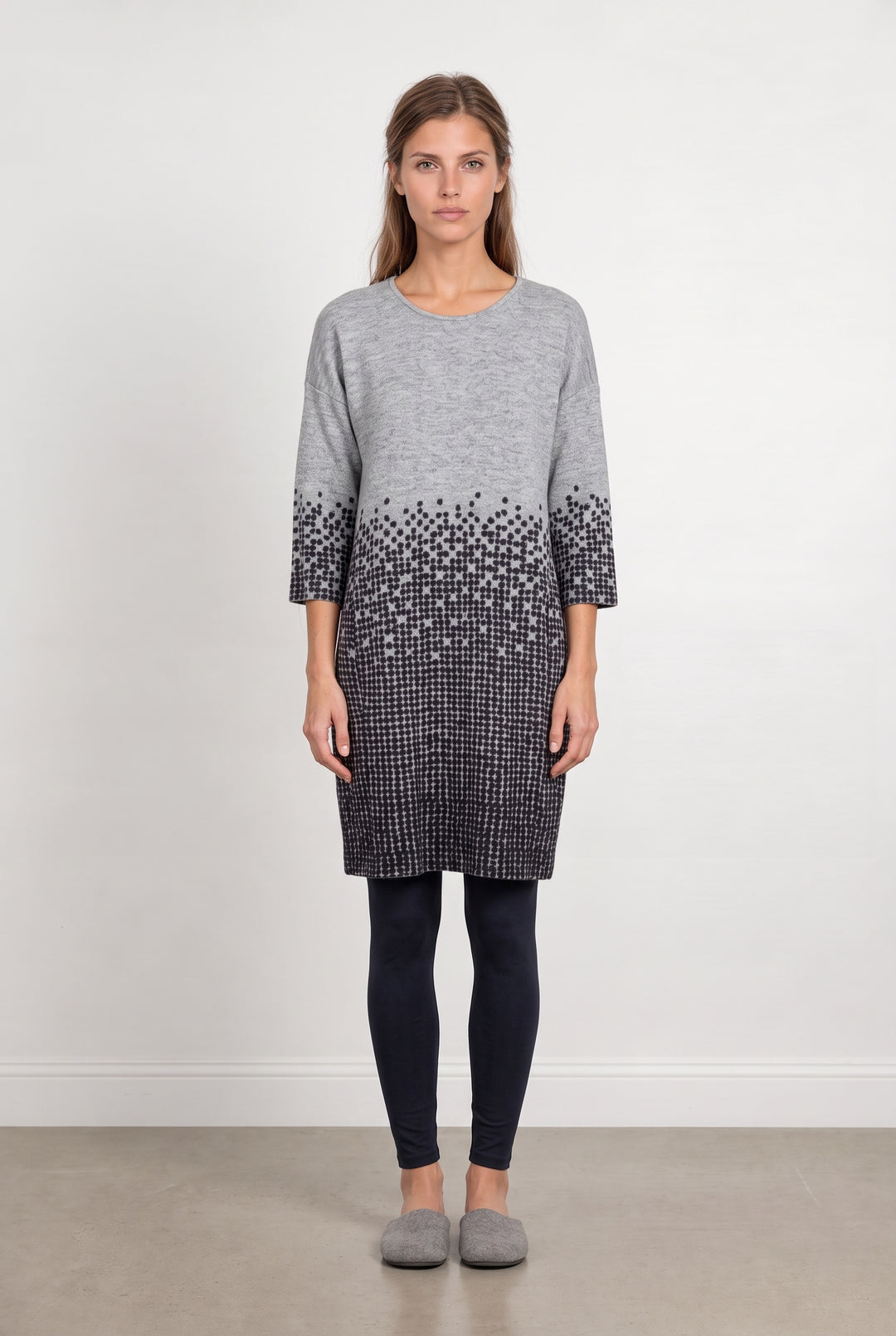 Robe Grise et Noire - Taille M/38 de la marque La Fée Maraboutée | PARAD98324 - Vendu par Paradigme - Image 1