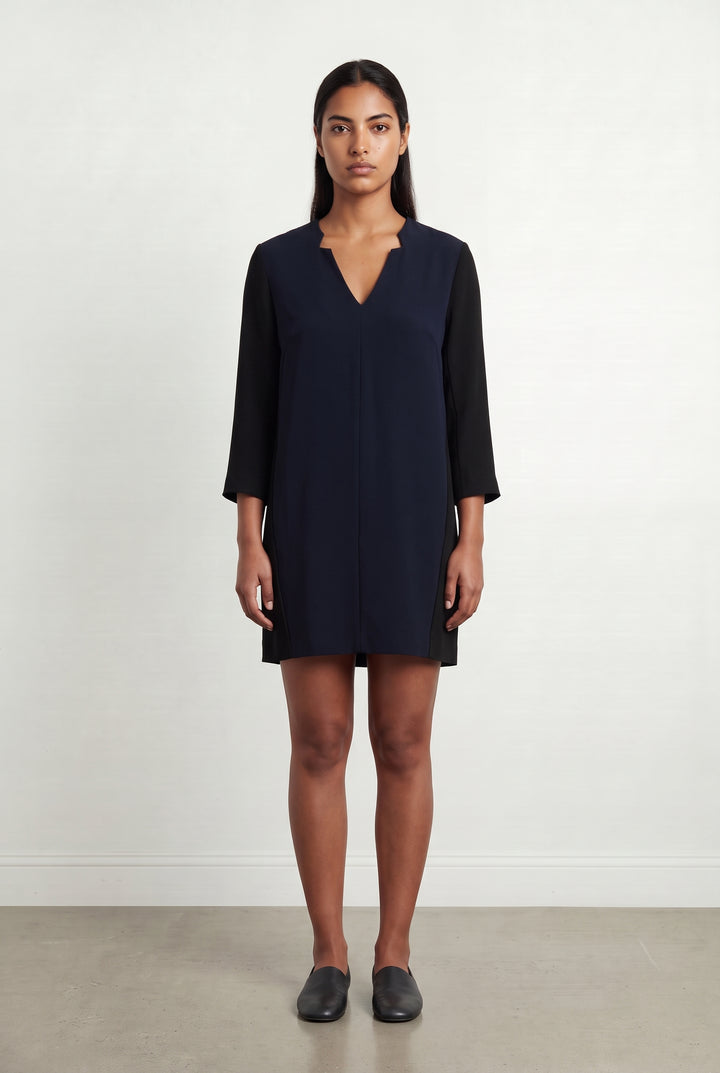 Robe Courte Noire et Bleu Marine - Taille L/40 de la marque The Kooples | PARAD98601 - Vendu par Paradigme - Image 1