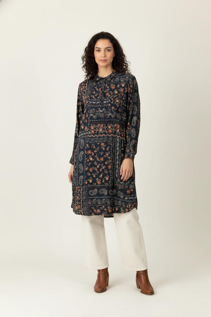 Robe Courte Bleu Marine et Marron - Taille XL/42 de la marque La Fée Maraboutée | PARAD98867 - Vendu par Paradigme - Image 1