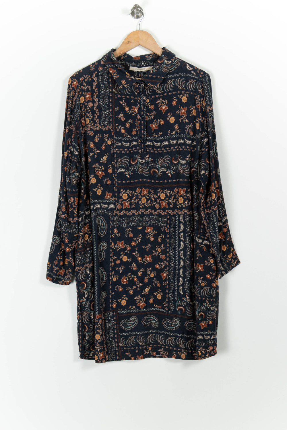 Robe Courte Bleu Marine et Marron - Taille XL/42 de la marque La Fée Maraboutée | PARAD98867 - Vendu par Paradigme - Image 2