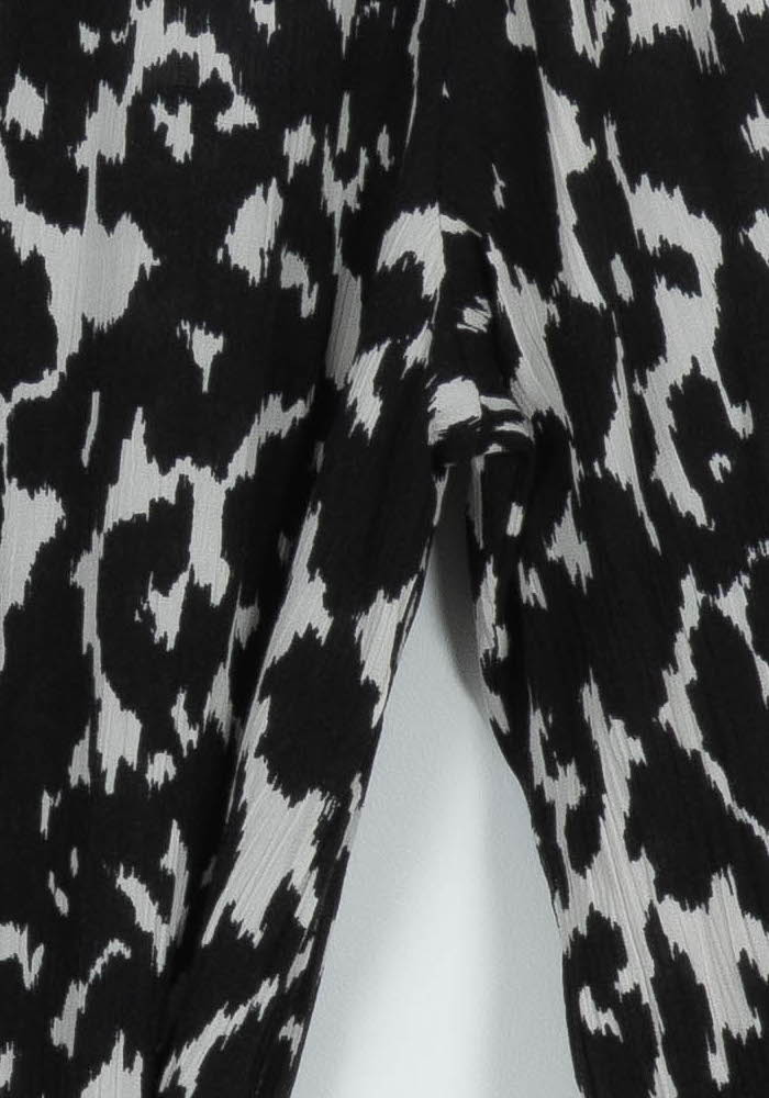 Robe Noire et Blanche - Taille S/36 de la marque La Fée Maraboutée | PARAD99004 - Vendu par Paradigme - Image 3